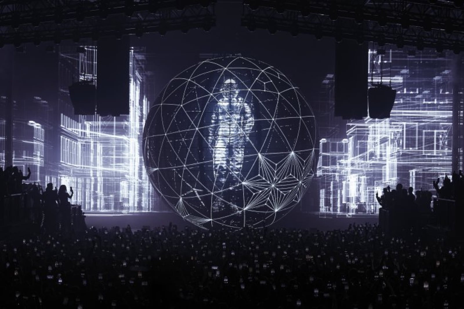 Eric Prydz presents Holosphere 2.0 — opening night