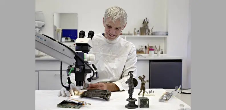 Bild der Quelle — Metal Restoration Workshop