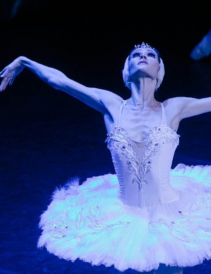 出典の画像 — Dança | O LAGO DOS CISNES _ Imperial Heritage Ballet