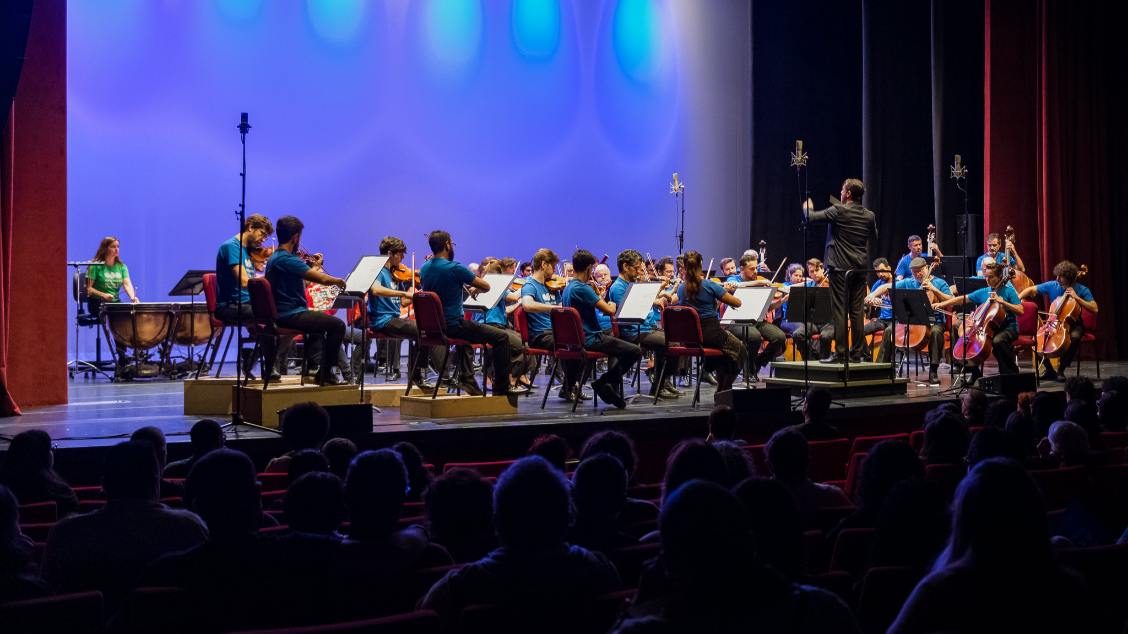 Imagem da fonte — Concertos para a Juventude Os Pequenos Carlos Gomes, Alberto Nepomuceno e Leopoldo Miguez