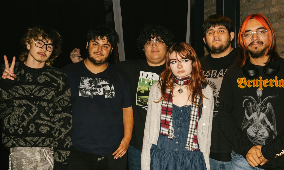 Imagem da fonte — Dead Butterflies