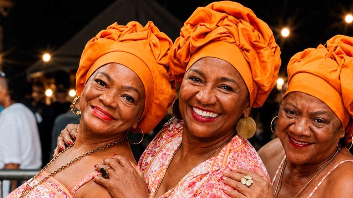 出典の画像 — Sábado Homenagem - Herdeiras do Samba apresentam Show Sorriso Negro - Quintal Delas