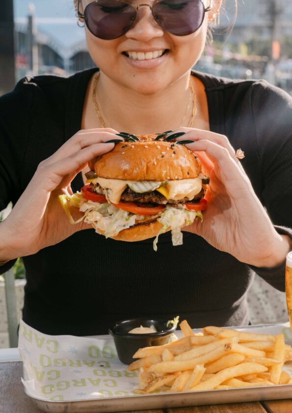 Imagem da fonte — $22 Burger Wednesday