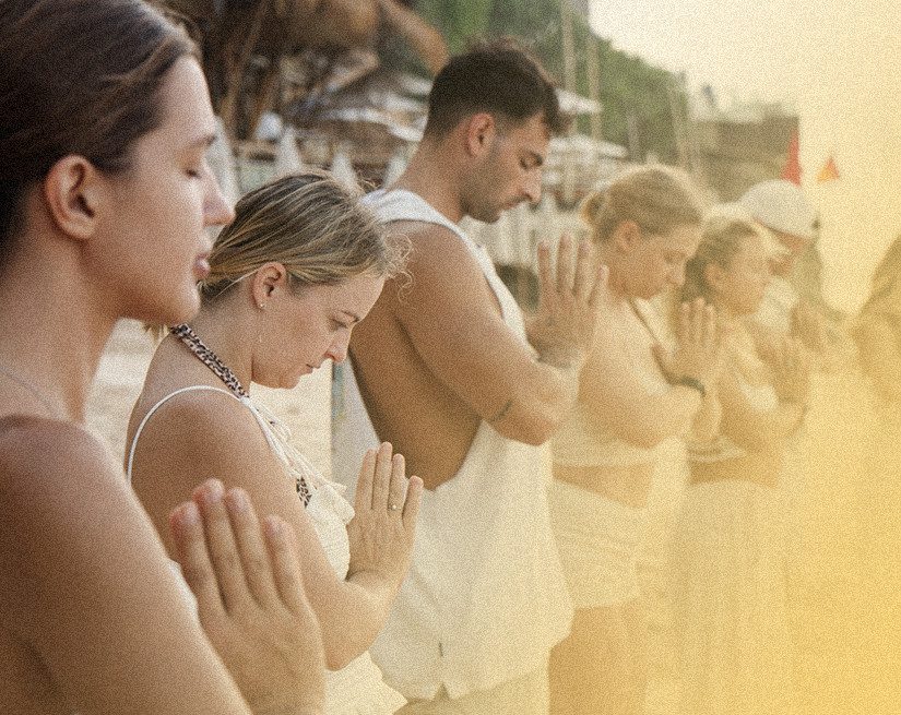 Imagen de la fuente — Sunrise Yoga