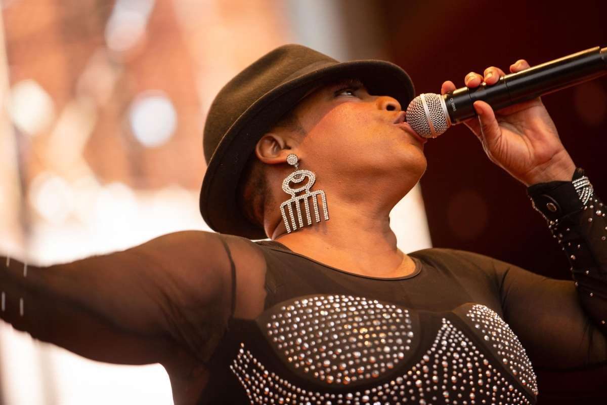 Imagen de la fuente — DEMETRIA TAYLOR