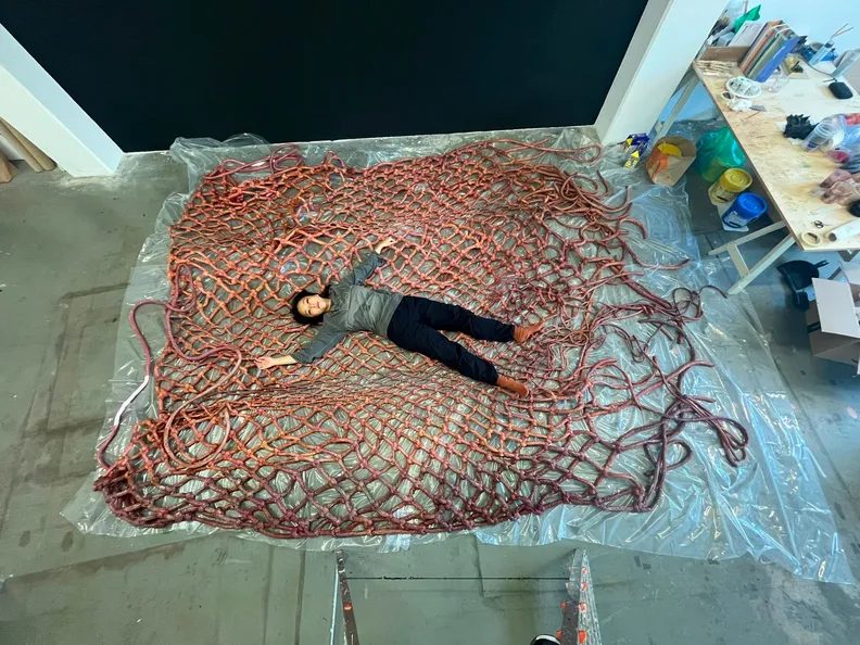Imagem da fonte — There was a time when, not knowing how to live, I took out my entrails to make a net