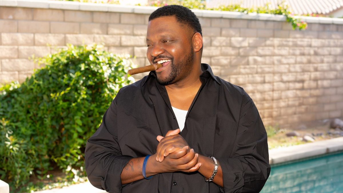 Imagen de la fuente — Aries Spears With Special Guests