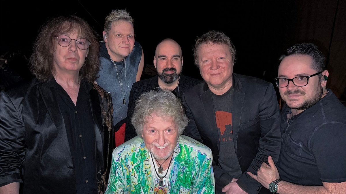 출처 이미지 — Jon Anderson and the Band Geeks