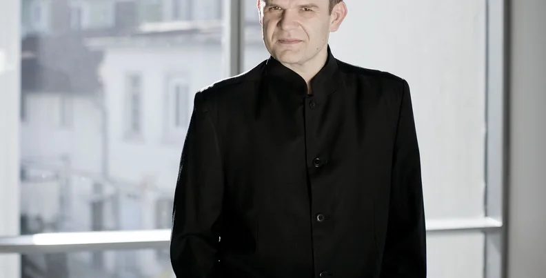 Imagem da fonte — Berliner Philharmoniker: François-Xavier Roth conducts Strauss, Berlioz and Boulanger