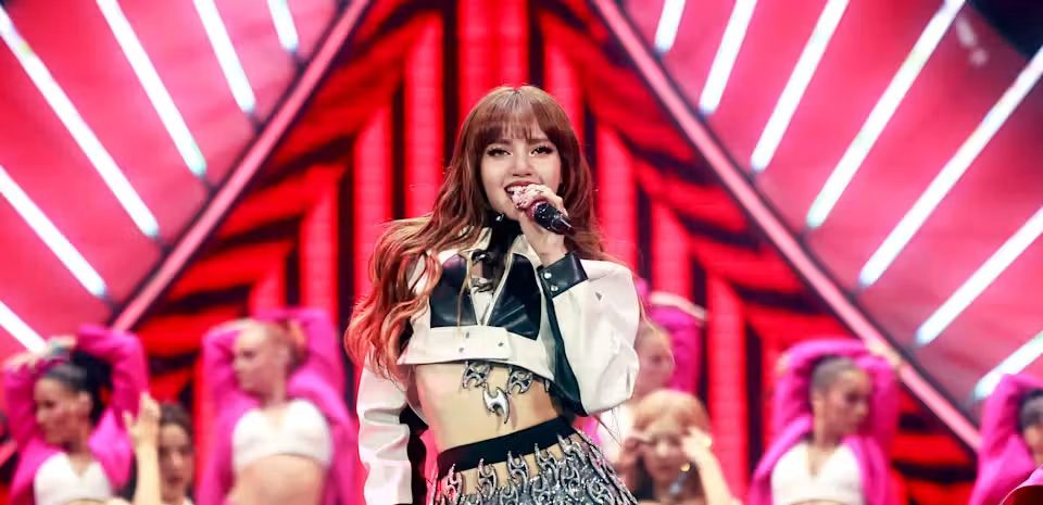 Bild der Quelle — LiSA @ The Colosseum at Caesars Palace