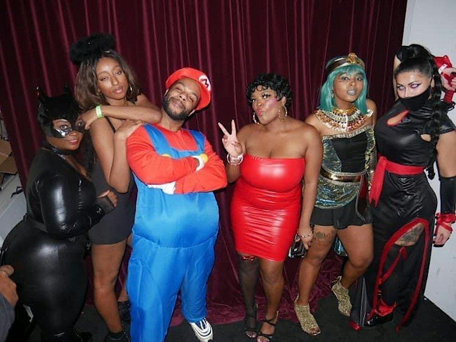 Immagine della fonte — Afrobeats Fridayz @ Masada: Halloween Costume party (Up to $1000 in prizes)
