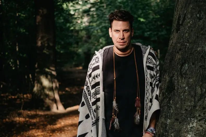 Bild der Quelle — Oliver Koletzki – About the Sun, the Moon, and the Stars