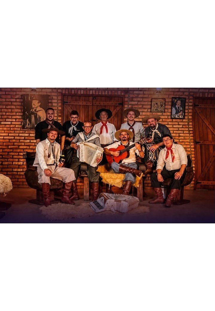 出典の画像 — GRANDE BAILE COM OS MONARCAS