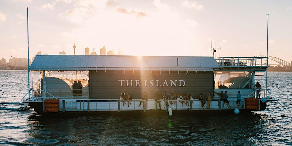Imagem da fonte — The Island: Sunday Summer Season Launch