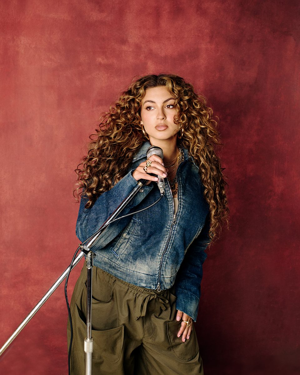 Image de la source — Tori Kelly