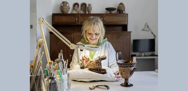 Bild der Quelle — Ceramic Restoration Workshop
