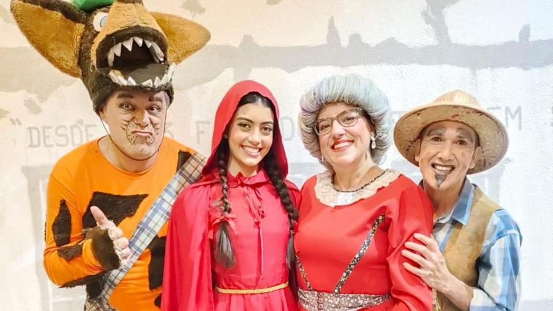출처 이미지 — Chapeuzinho Vermelho e o Lobo