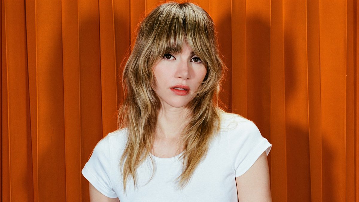 Source image — Suki Waterhouse: The Loveland Tour
