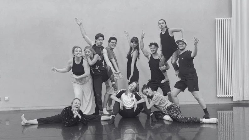 出典の画像 — Digital Presence Through the Body for Performing Artists