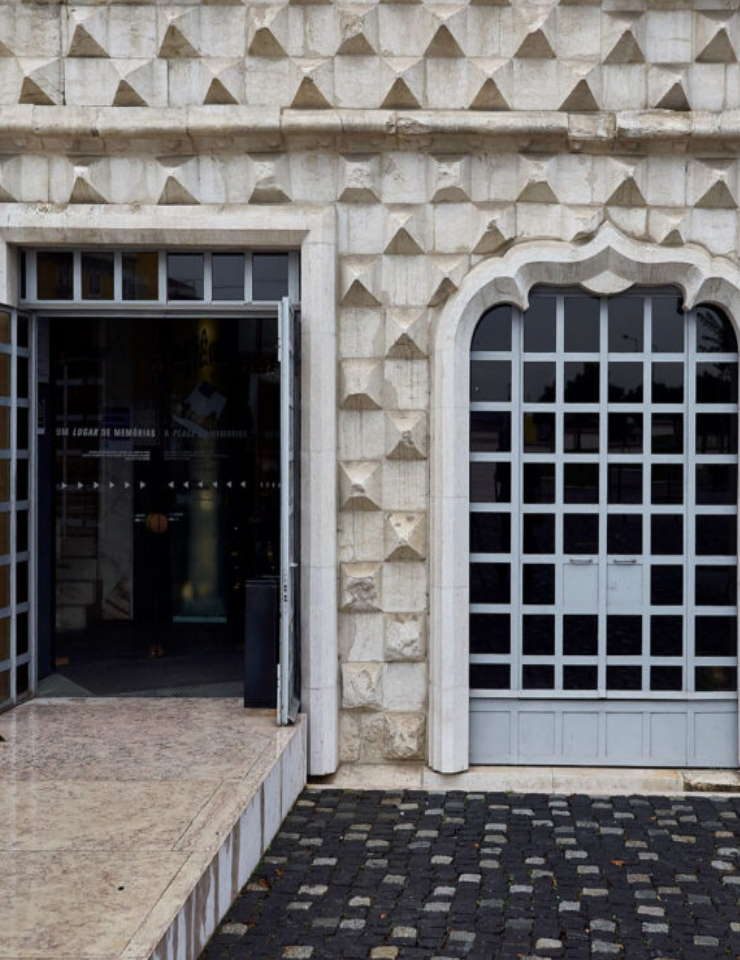 Imagem da fonte — CASA DOS BICOS -EXPLORAR A CASA DOS BICOS EM LÍNGUA GESTUAL PORTUGUESA