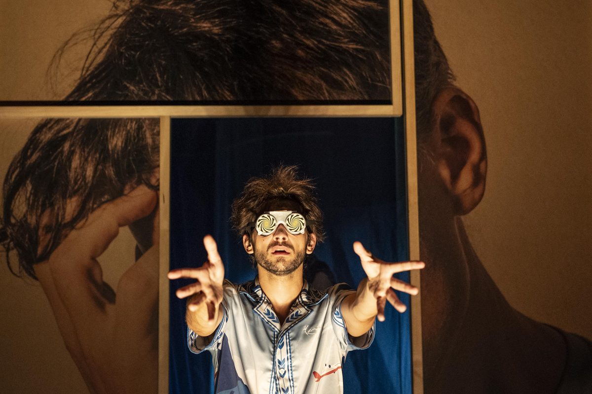 Source image — Édouard Levé: Works. Self-portrait. Suicide