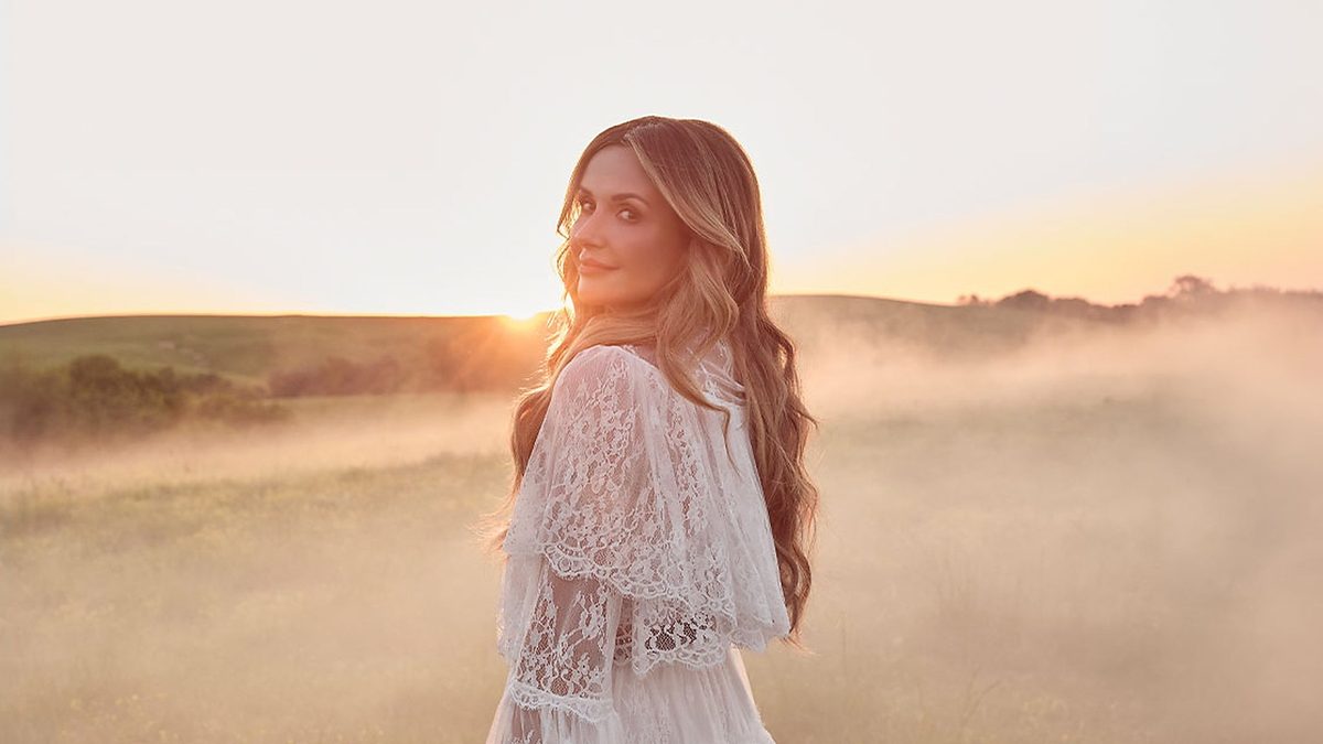 Source image — Carly Pearce - Honest Woman: Up Close - Presented by Conundrum Wines