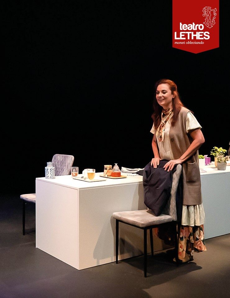 出典の画像 — LLUEVE Y HACE SOL EN PARÍS - TRANVÍA TEATRO