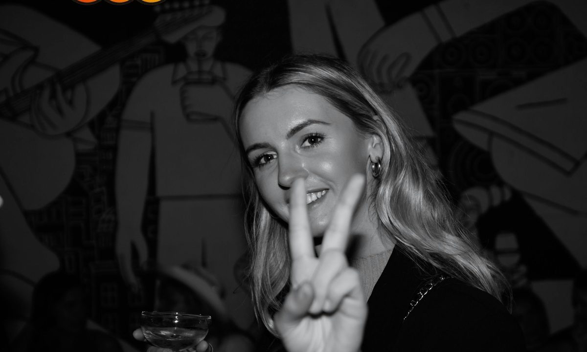 Imagem da fonte — SUNDAY SOCIAL
