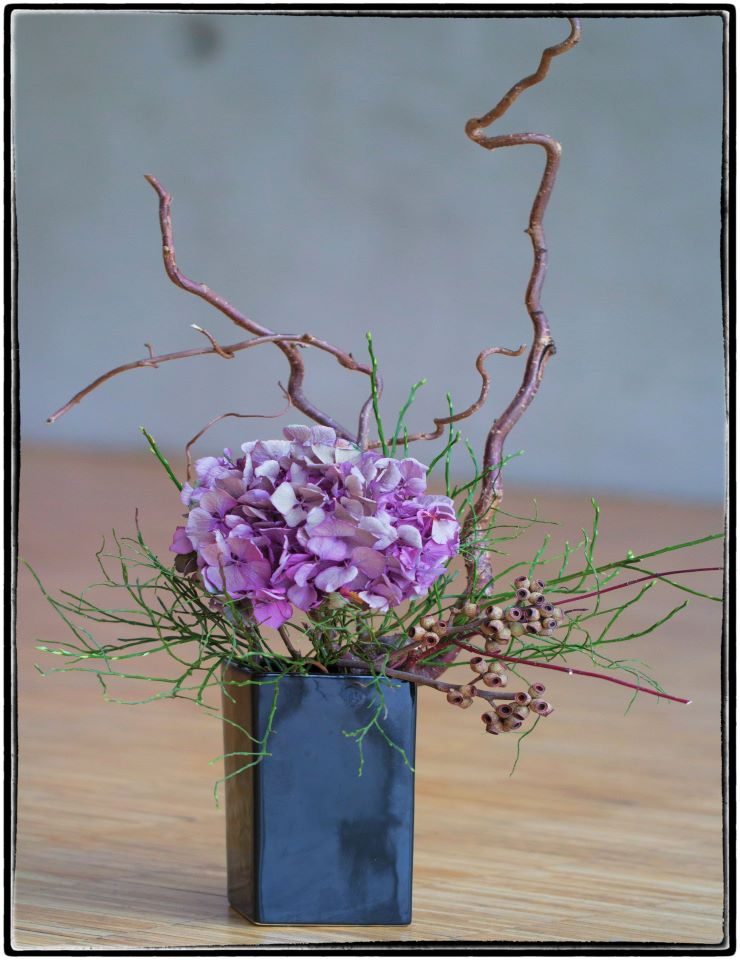 Imagen de la fuente — IKEBANA NAGEIRE