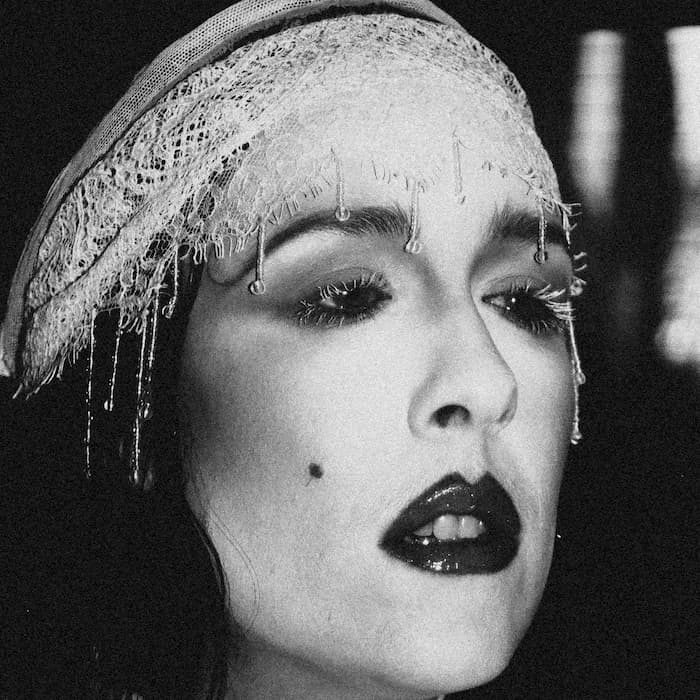 Imagem da fonte — Allie X + Boyish
