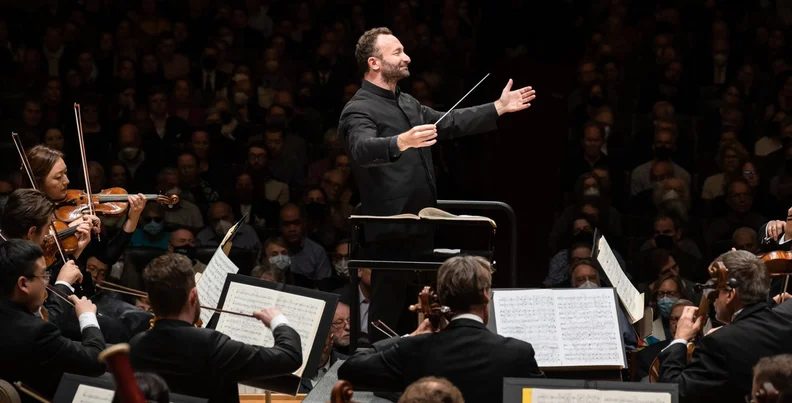 Imagen de la fuente — Berliner Philharmoniker: Kirill Petrenko opens the Biennale of the Berliner Philharmoniker