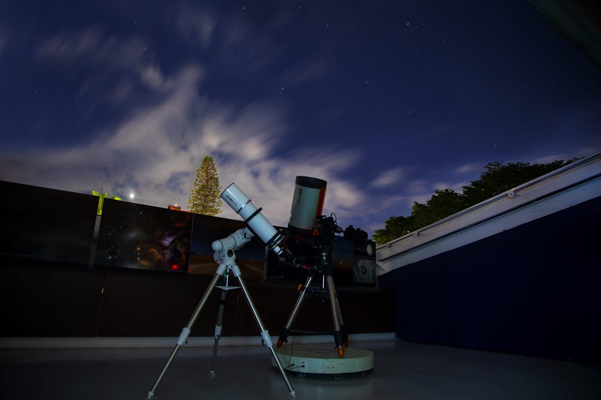 Imagen de la fuente — Observação Astronômica Noturna - Espaço do Conhecimento UFMG