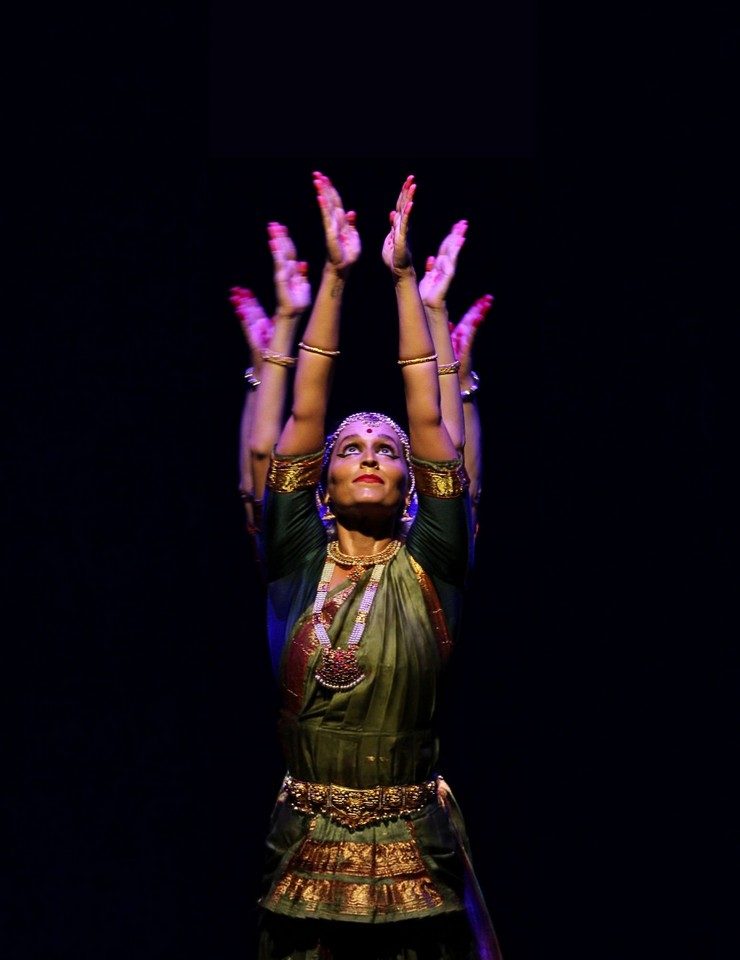 Immagine della fonte — DIPAPRAKASHE – À LUZ DA LAMPARINA | Dança Bharata Natyam
