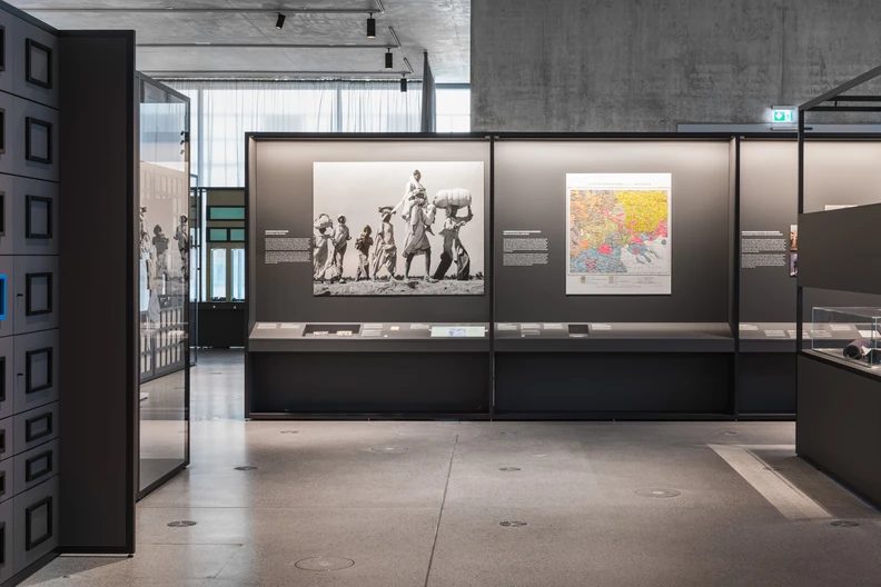 출처 이미지 — The Century of Displacement - A European history of forced migrations from the 20th century to our time
