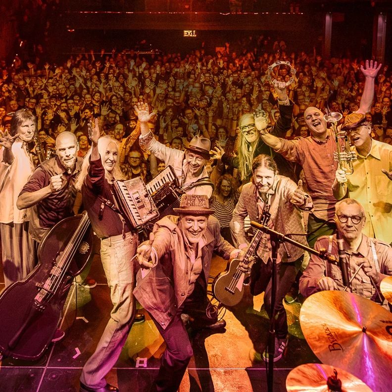 출처 이미지 — 17 HIPPIES Hippie-Haus-Tanz 2026