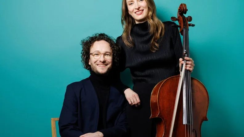 출처 이미지 — MARIE-ELISABETH HECKER & MARTIN HELMCHEN