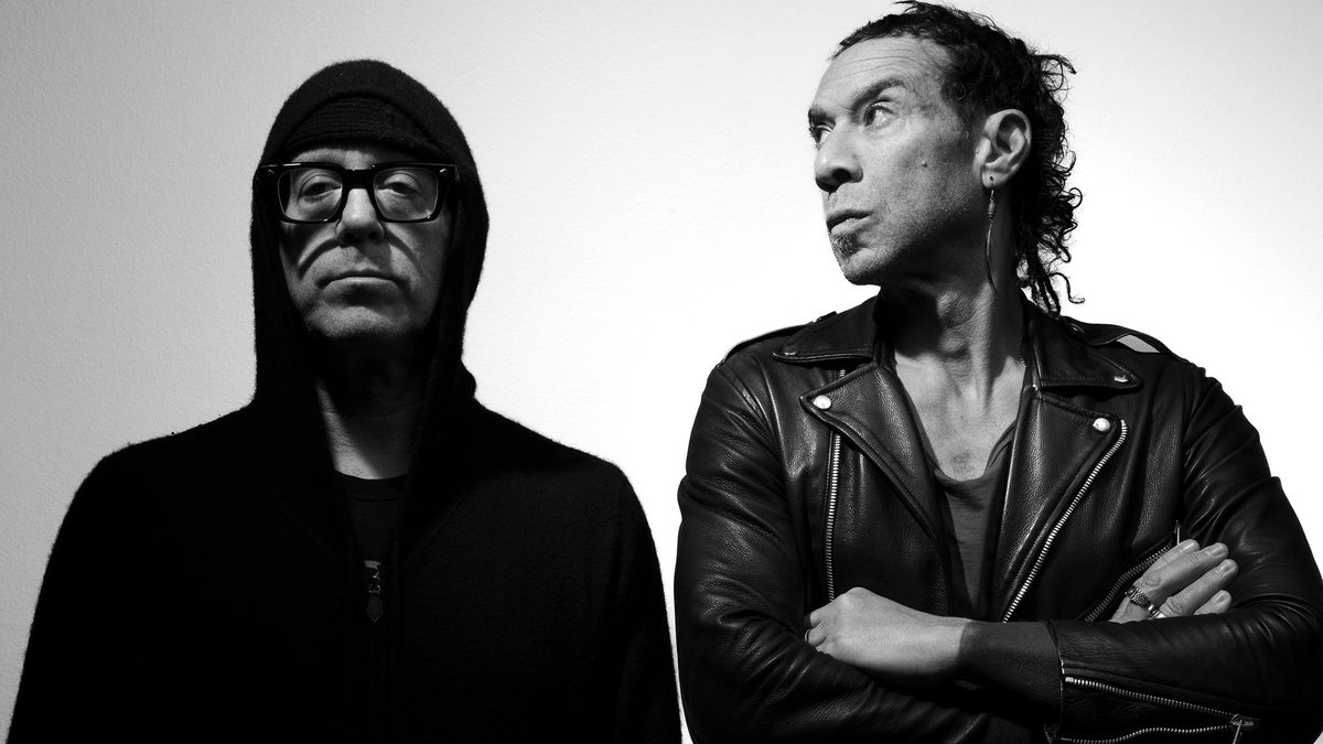 Imagem da fonte — She Wants Revenge