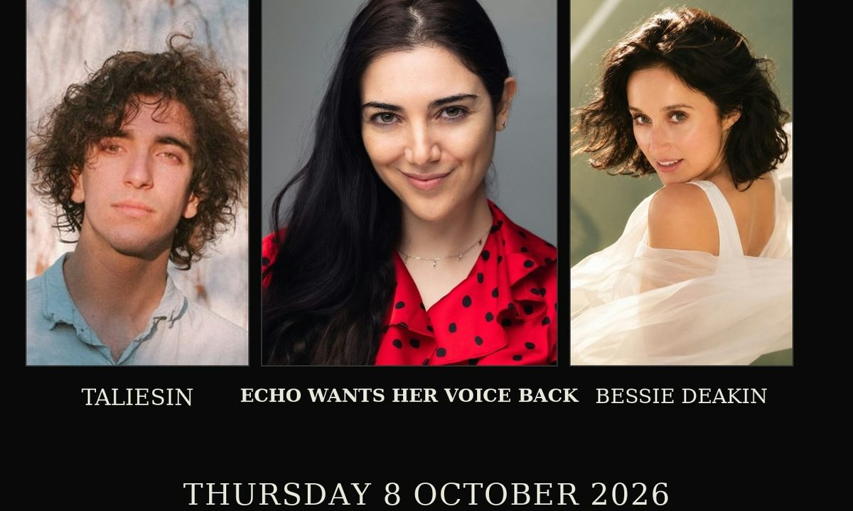 Imagen de la fuente — Echo Wants Her Voice Back London Show