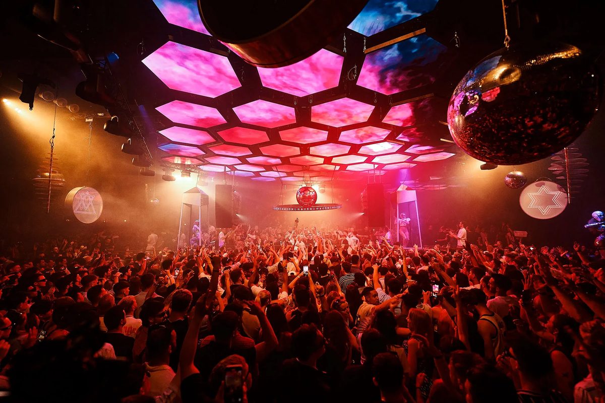 Imagem da fonte — Pacha Grand Closing Weekend – Part Two
