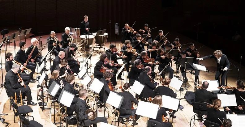 출처 이미지 — Insula Orchestra, Laurence Equilbey