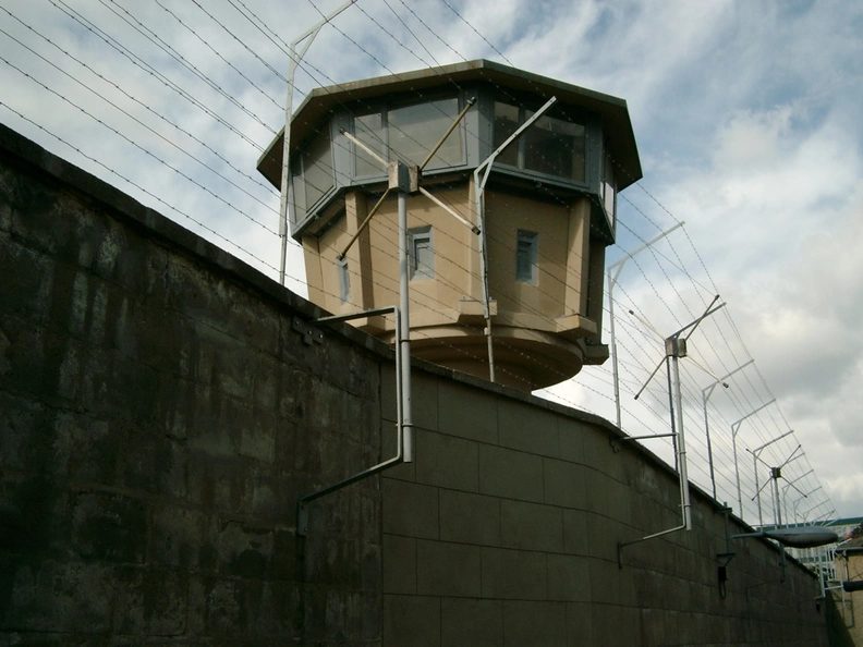 Bild der Quelle — Under the Berlin Wall with Eyewitness Eveline Rudolph