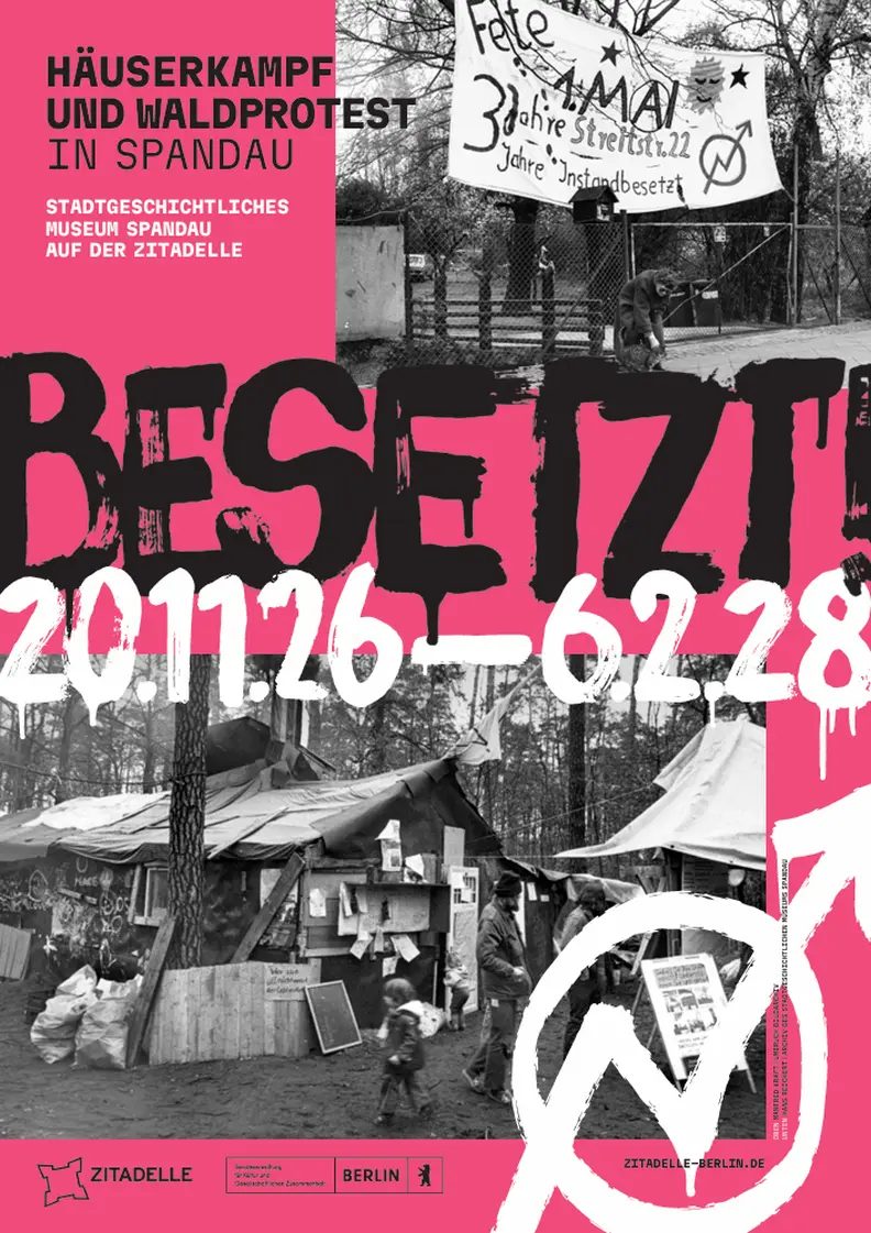 出典の画像 — Public guided tours of the exhibition “BESETZT!”