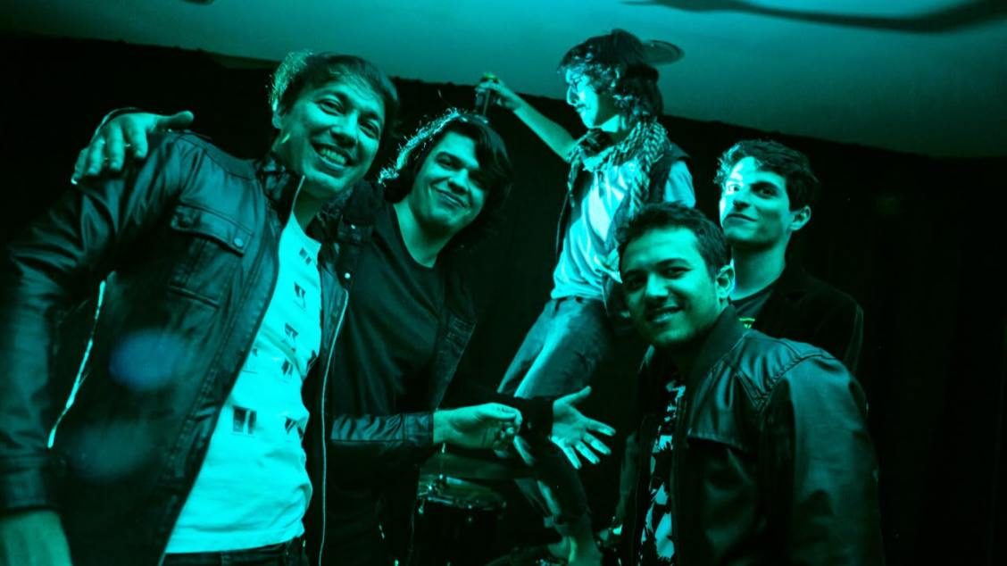 Imagen de la fuente — Playmoboys 15 anos - Especial Indie Rock - Teatro Firjan SESI Macaé