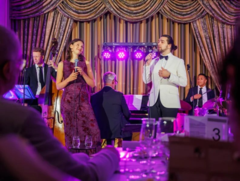 Imagen de la fuente — Sinatra Night Berlin – Dinner & Live Show