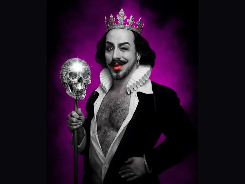 Bild der Quelle — PINK GRIMM: God Save the Queens – Two for the Crown