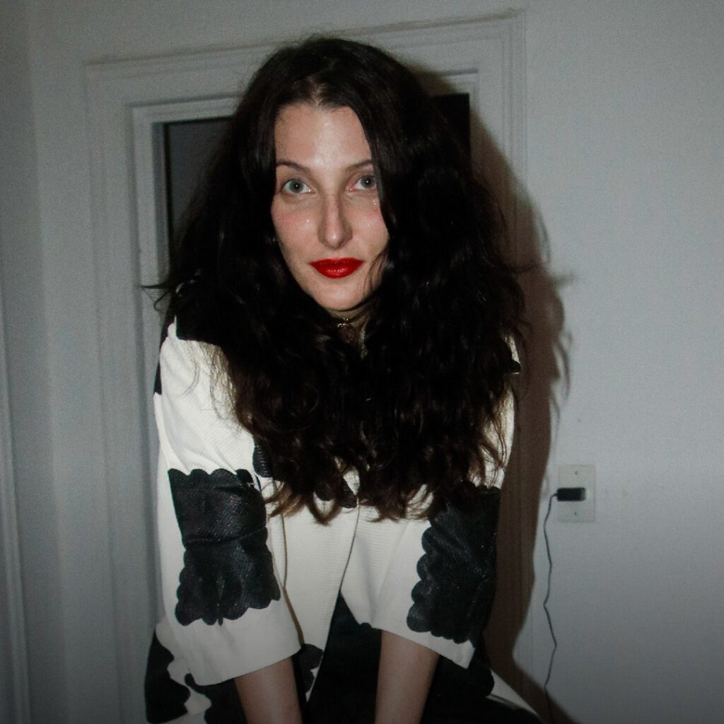 Source image — Clarice Falcão