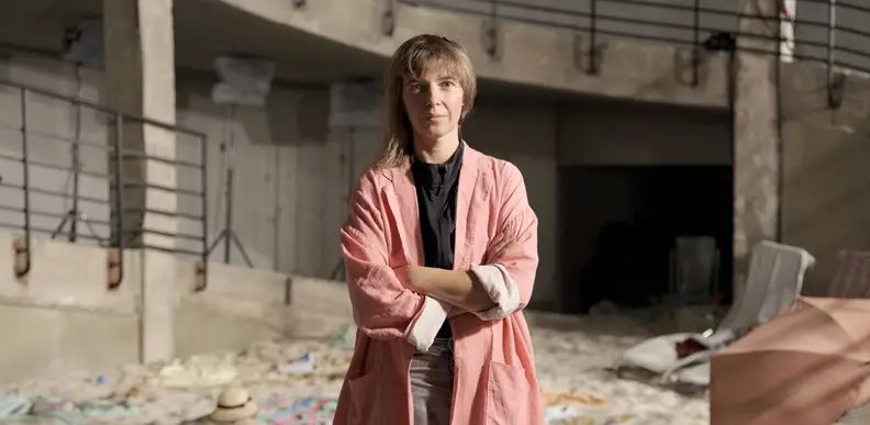 Bild der Quelle — CHANEL Commission: Lina Lapelytė. We Make Years Out of Hours
