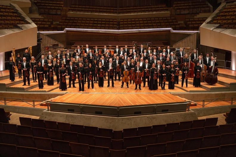 Imagem da fonte — Deutsches Symphonie-Orchester Berlin + Bomsori Kim
