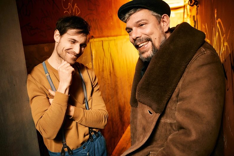 Imagem da fonte — Felix Römer & Nachtfarben