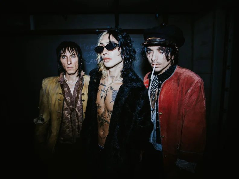 Bild der Quelle — Palaye Royale